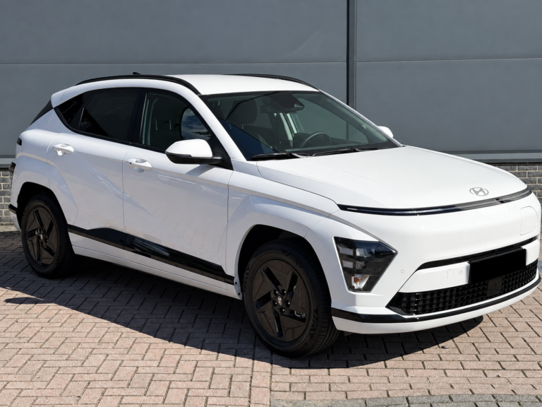 TEST: Hyundai Kona Electric II generacji (65,4 kWh) — Ewolucja, która stała się rewolucją. Czy to obecnie najlepszy kompaktowy SUV elektryczny w stosunku ceny do jakości?